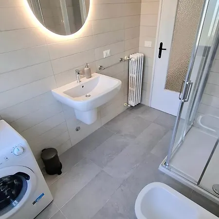 شقة Doubletree Via Salvi 3